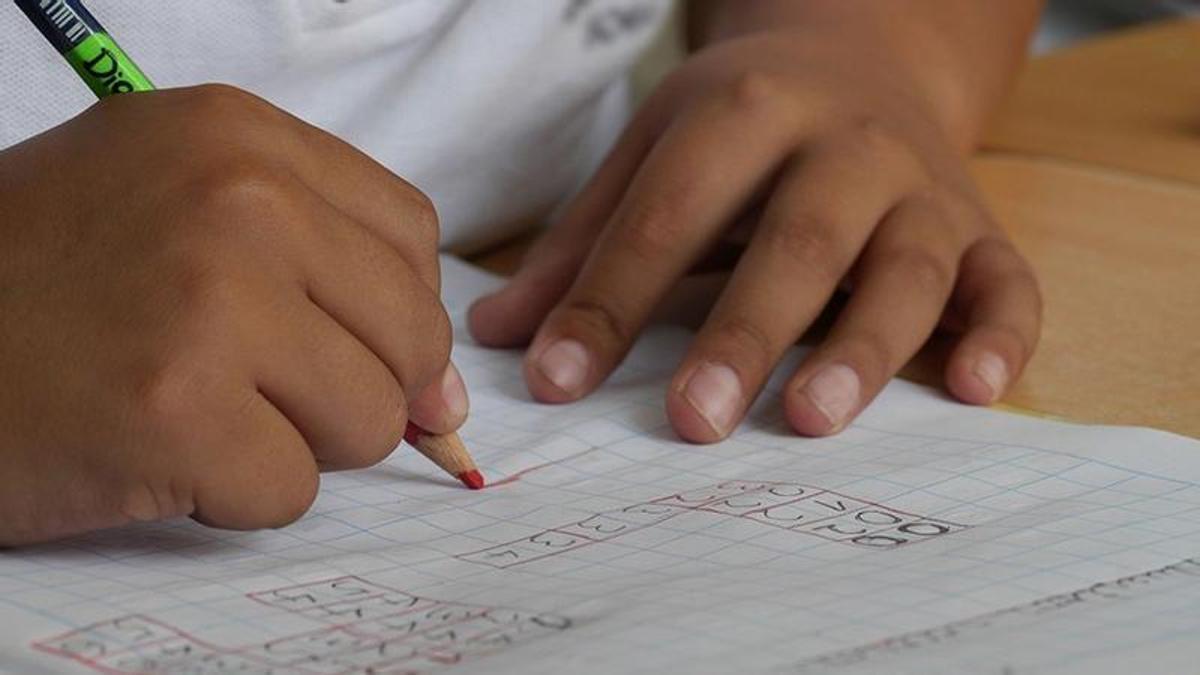 El programa busca fomentar la innovación, el emprendimiento y la capacitación tecnológica entre el alumnado de Formación Profesional de la Comunitat Valenciana.