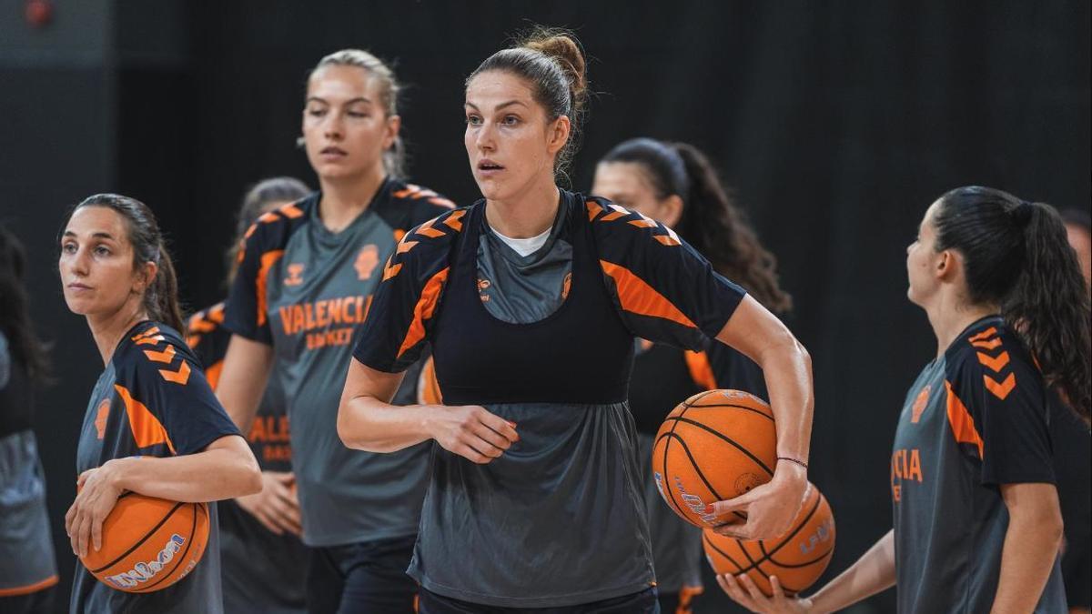 Previa amistoso pretemporada Lima Horta Bàsquet