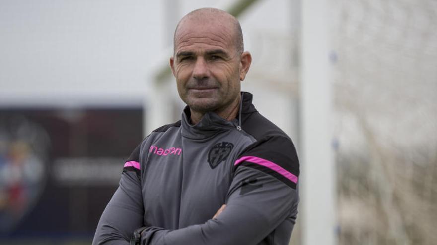 El entrenador que tiene líder al Levante UD