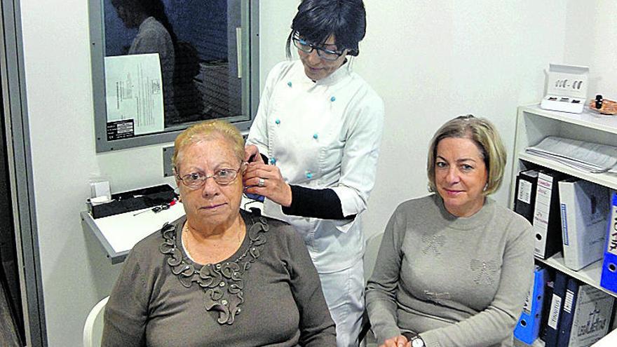 Consulta en un centro auditivo de Mieres.