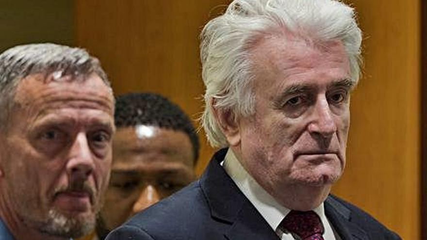 Augmenten la condemna a Karadzic de 40 anys de presó a cadena perpètua