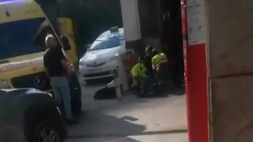Un hombre sufre un desvanecimiento en una gasolinera de Las Palmas de Gran Canaria