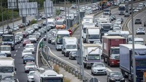 El Govern busca desencallar l’AP-7 amb més carrils i enllaços