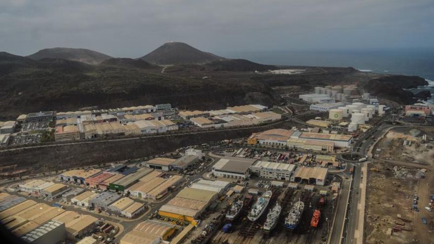 Zamakona quiere ampliar las calles  de varada y dar electricidad a buques