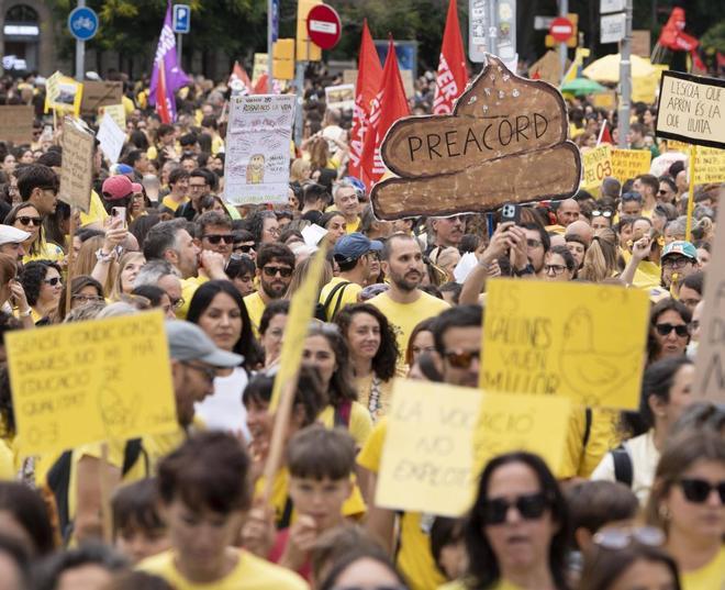 El comitè de vaga pacta no entorpir l’arribada a les PAU