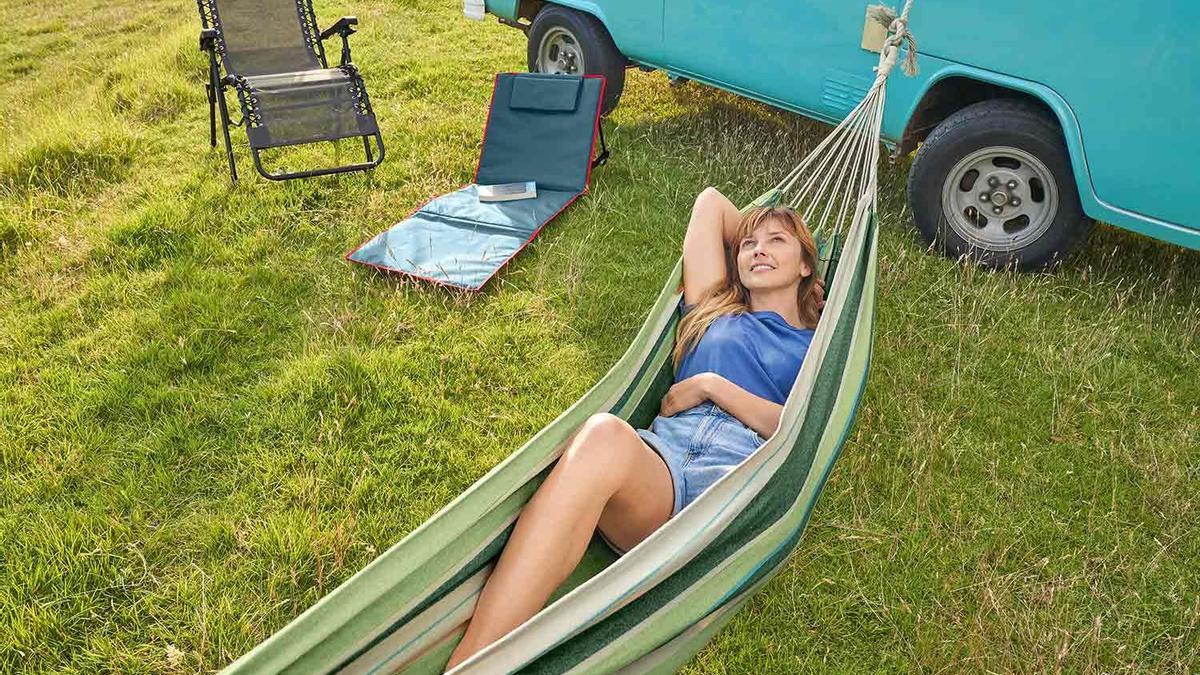 Los accesorios más prácticos para tus vacaciones en camping y