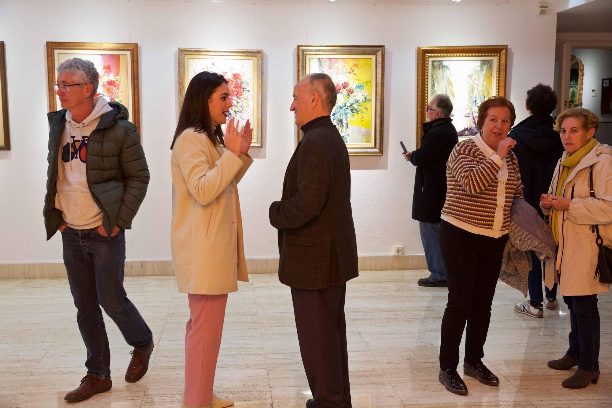 Inaugurción de la exposición sobre la última etapa del pintor Ruiz Morante en el Colegio de Médicos de Alicante