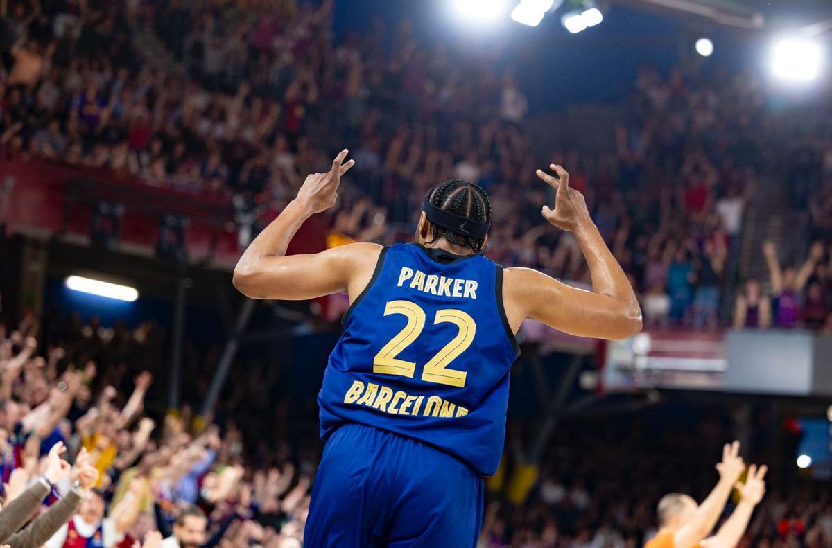 Jabari Parker celebrating a triple