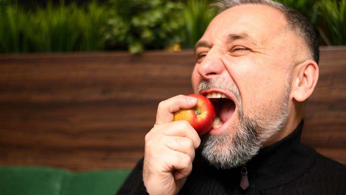 Esto es lo que le pasa a tu cuerpo si comes una manzana todos los días.