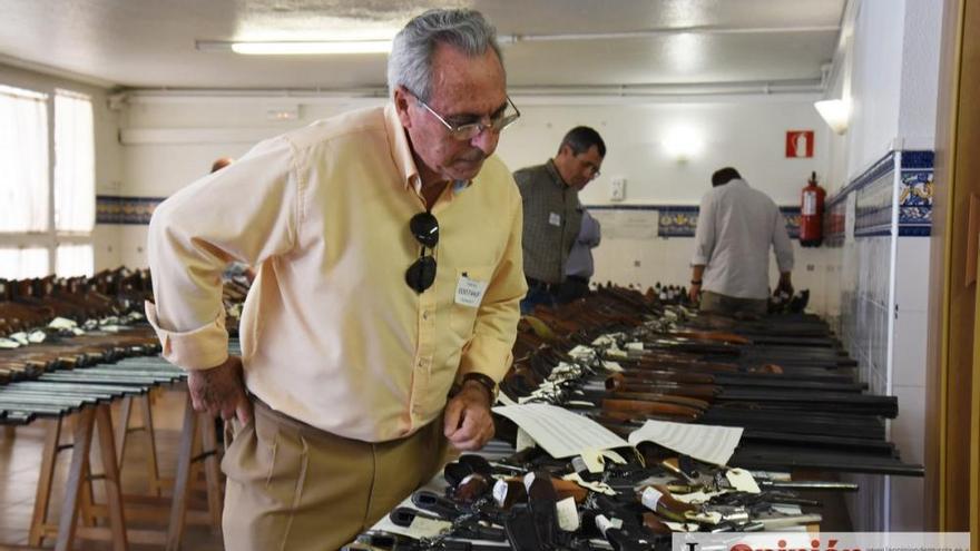 Exposición para la subasta de armas de la Guardia Civil