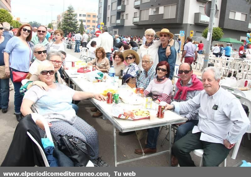 Nules se vuelca con la fiesta de las paellas