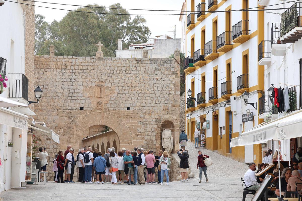 Las obras finalizadas en Dalt Vila por el Ayuntamiento de Ibiza, en imágenes. Las obras finalizadas en Dalt Vila por el Ayuntamiento de Ibiza, en imágenes.