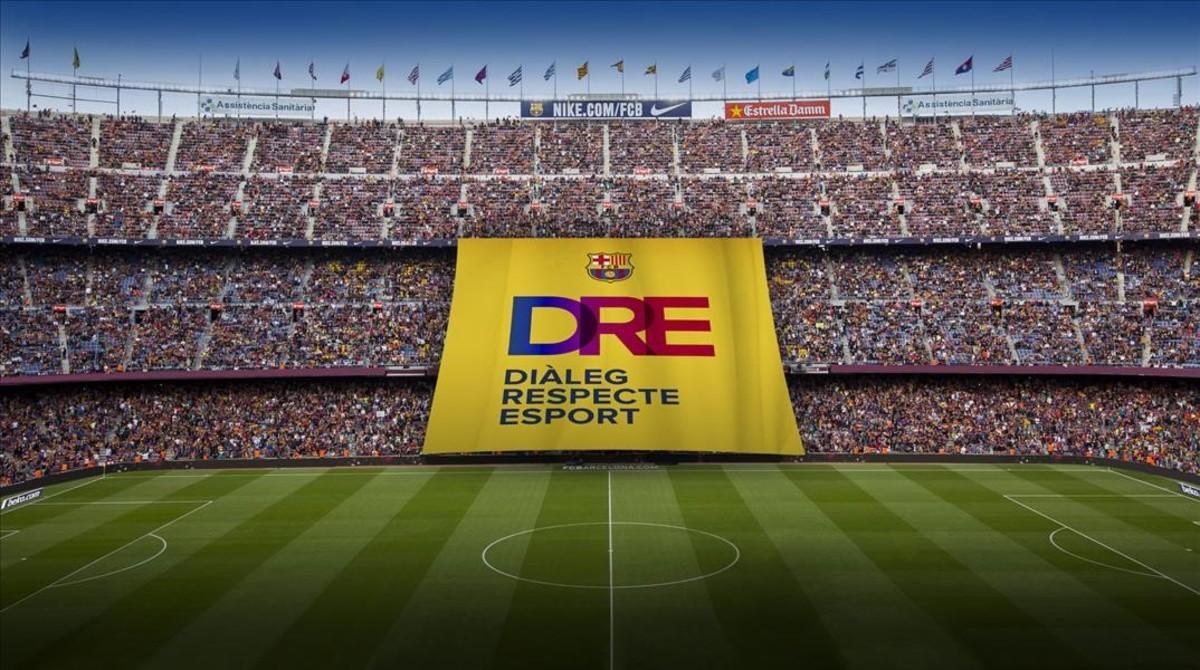 ecarrasco40574832 deportes  pancarta camp nou fc barcelona   dialeg respecte e171017210251