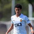 Anas El Magouri con la camiseta del Valencia CF