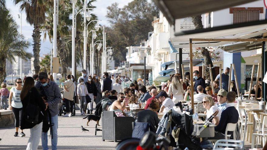 Málaga extiende el refuerzo policial a Pedregalejo durante todo el verano