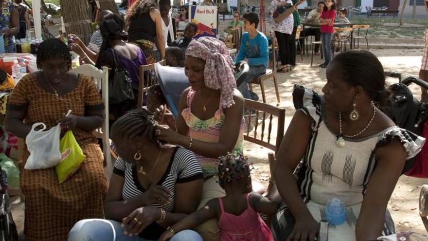 Iberdrola se suma a la atención a inmigrantes