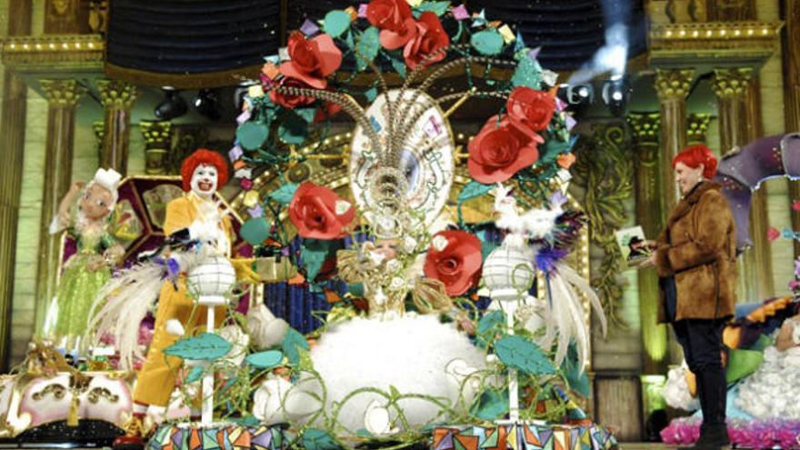 Selena Pérez, reina infantil del Carnaval 2013