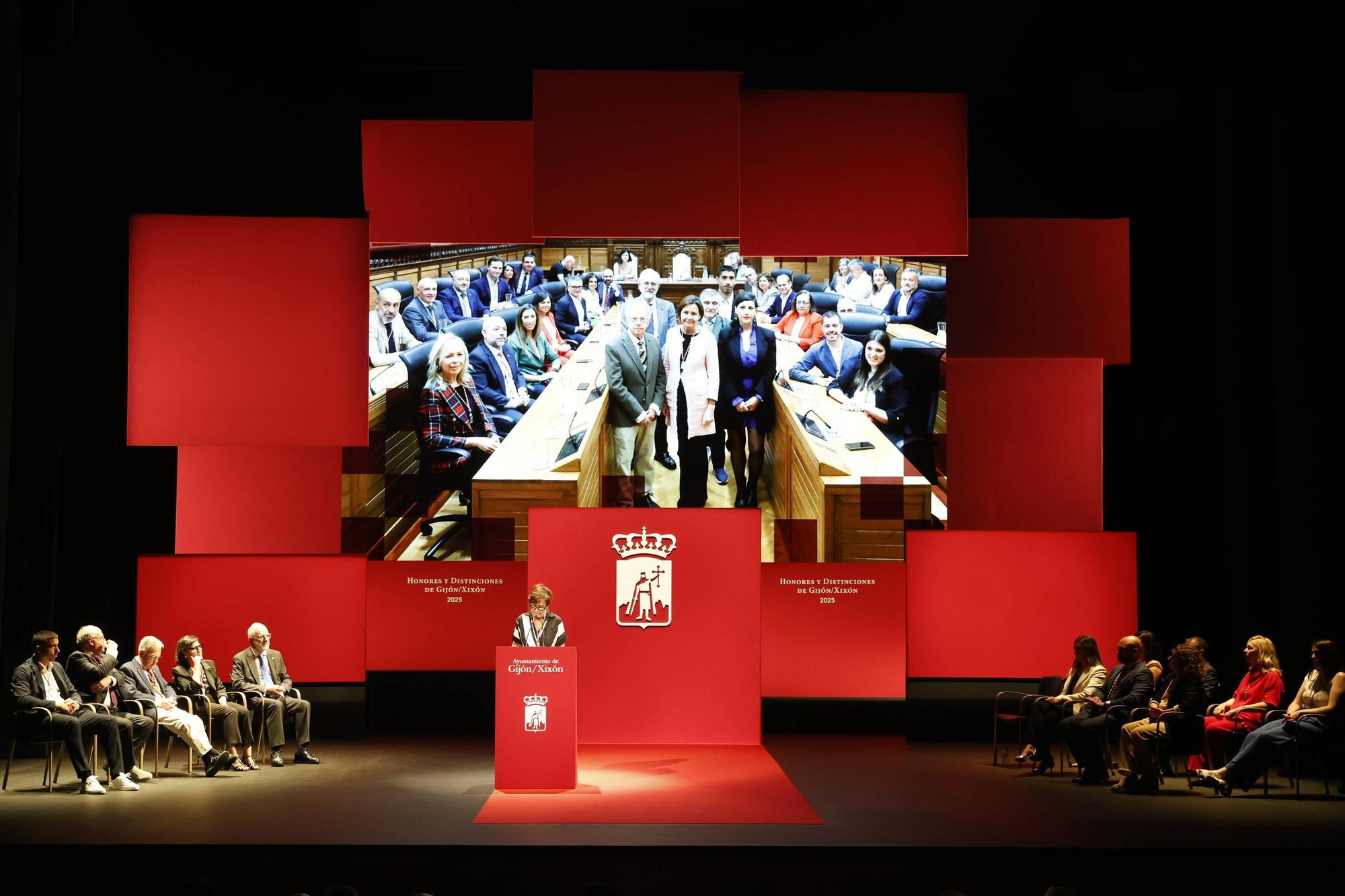 La entrega de medallas y distinciones de Gijón, en imágenes