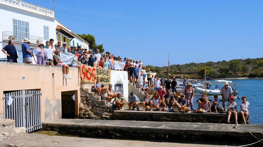 La Associació de Barques Tradicionals de Portocolom reclama amarres permanentes y asequibles para preservar la flota más numerosa de llaüts y botes de madera de Mallorca