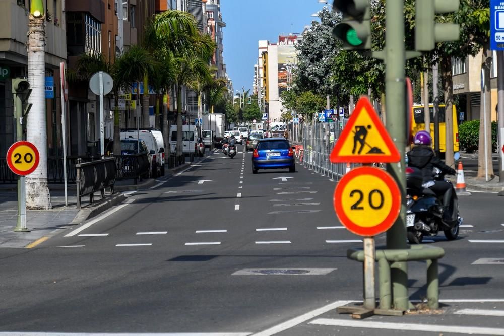 Obras de la MetroGuagua en la calle Venegas