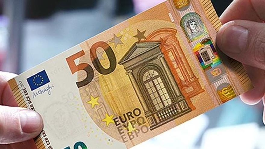 El nou bitllet de 50 euros entra en circulació