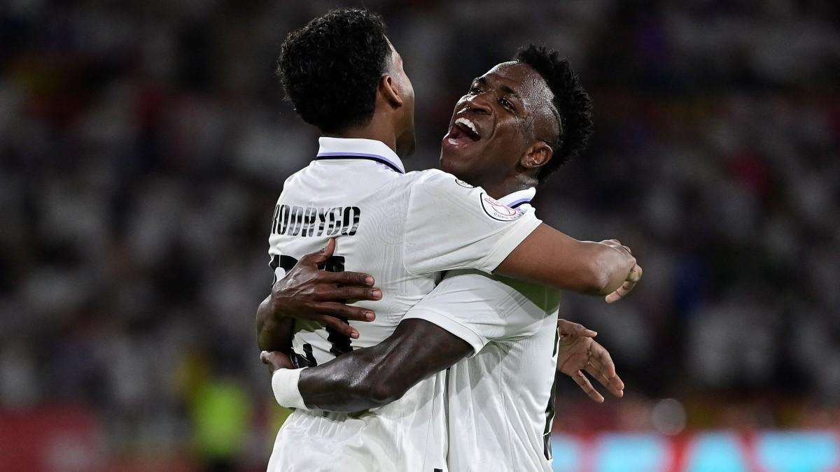 Rodrygo y Vinicius celebran un gol con el Real Madrid