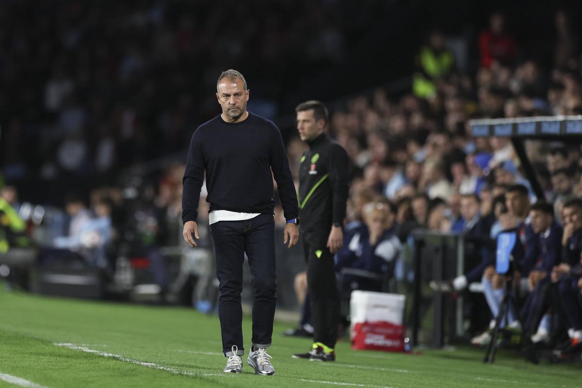 Hansi Flick, durante el partido ante el Celta
