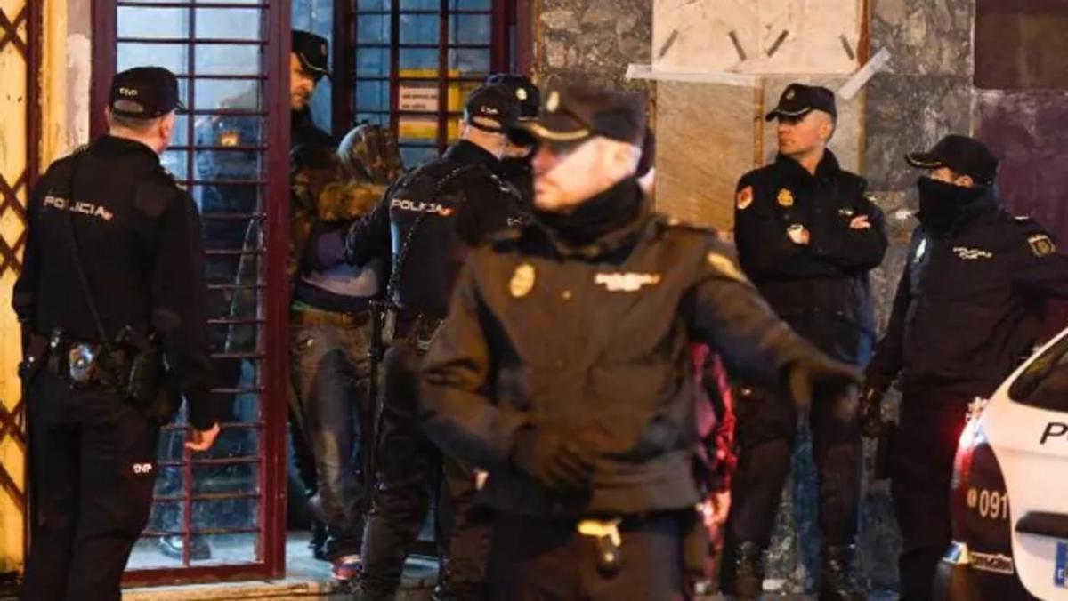 Operación antidroga en el edificio Astoria, en Las Palmas de Gran Canaria, en una imagen de archivo