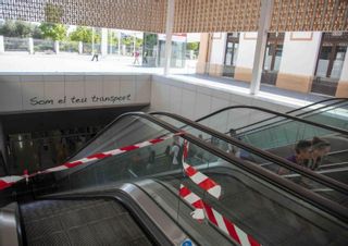 Las escaleras mecánicas de la Intermodal llevan casi un mes rotas