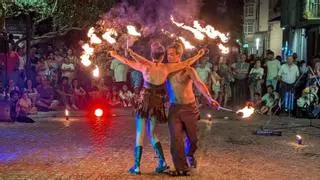 Caldas homenajea en San Xoán a la Fábrica da Luz y al colegio San Clemente