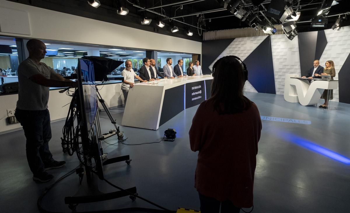 Grabación del debate, con los siete candidatos participantes.