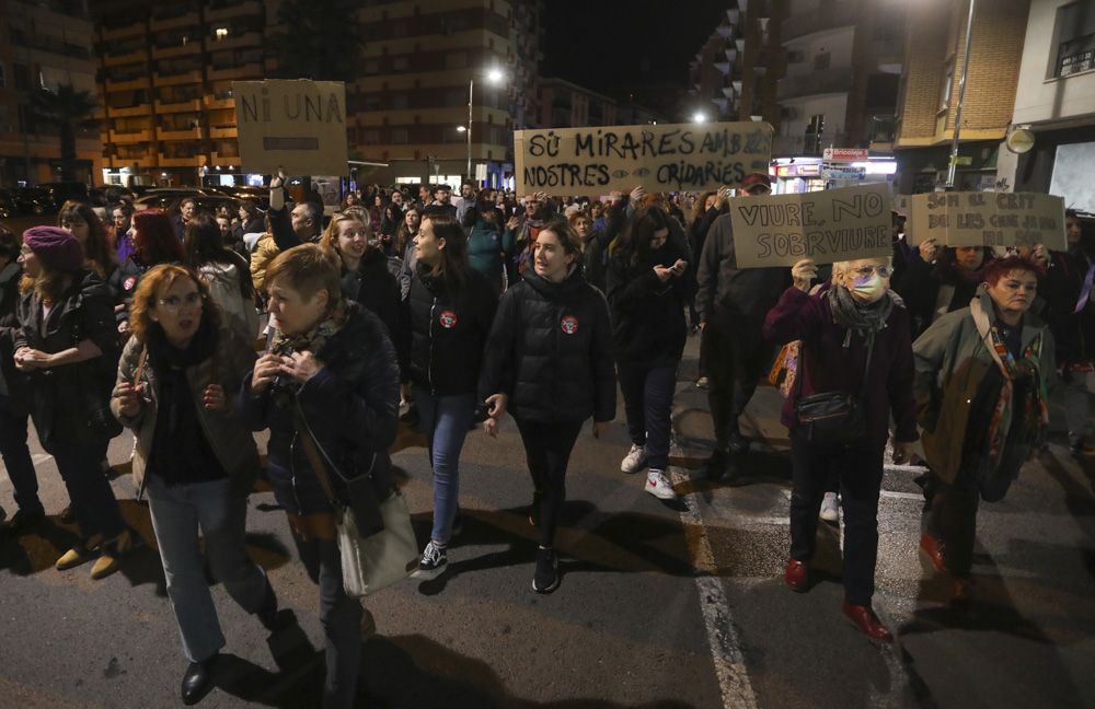 Sagunt grita contra la violencia machista el 25N