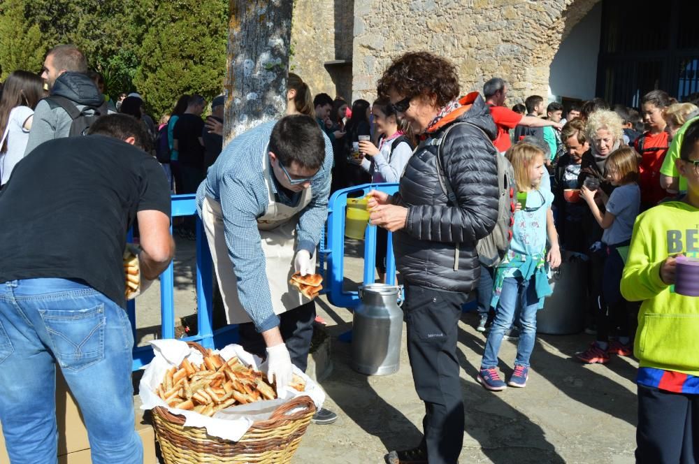 Els berguedans renoven el vot de poble i pugen a Queralt per celebrar Sant Marc