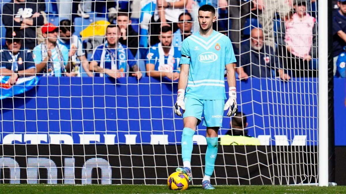 Joan García, durante el partido entre el Espanyol y el Athletic