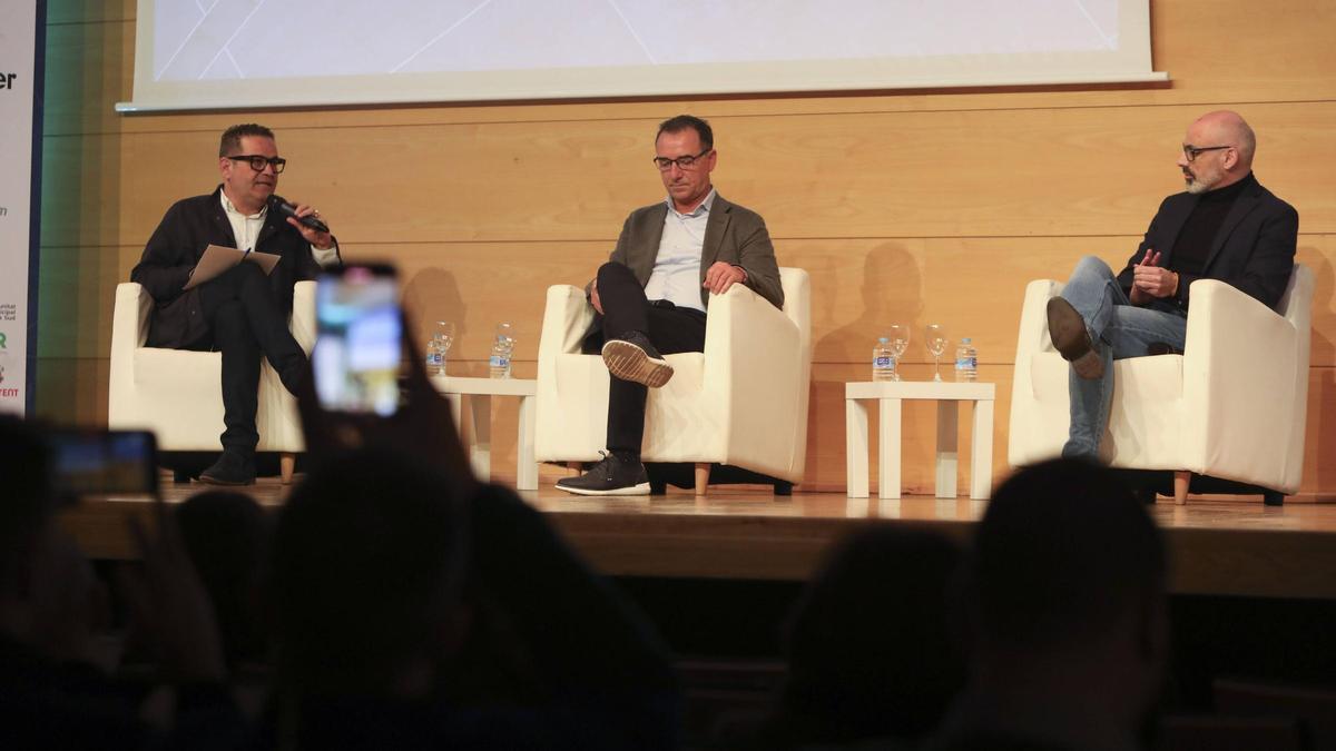 José Cabanes, Robert Raga y Juan Bueno en el Foro de Municipalismo de Levante-EMV