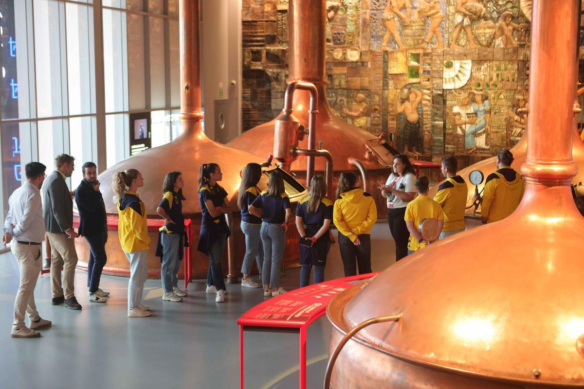 El Dépor Abanca celebra el ascenso en el Museo Estrella Galicia