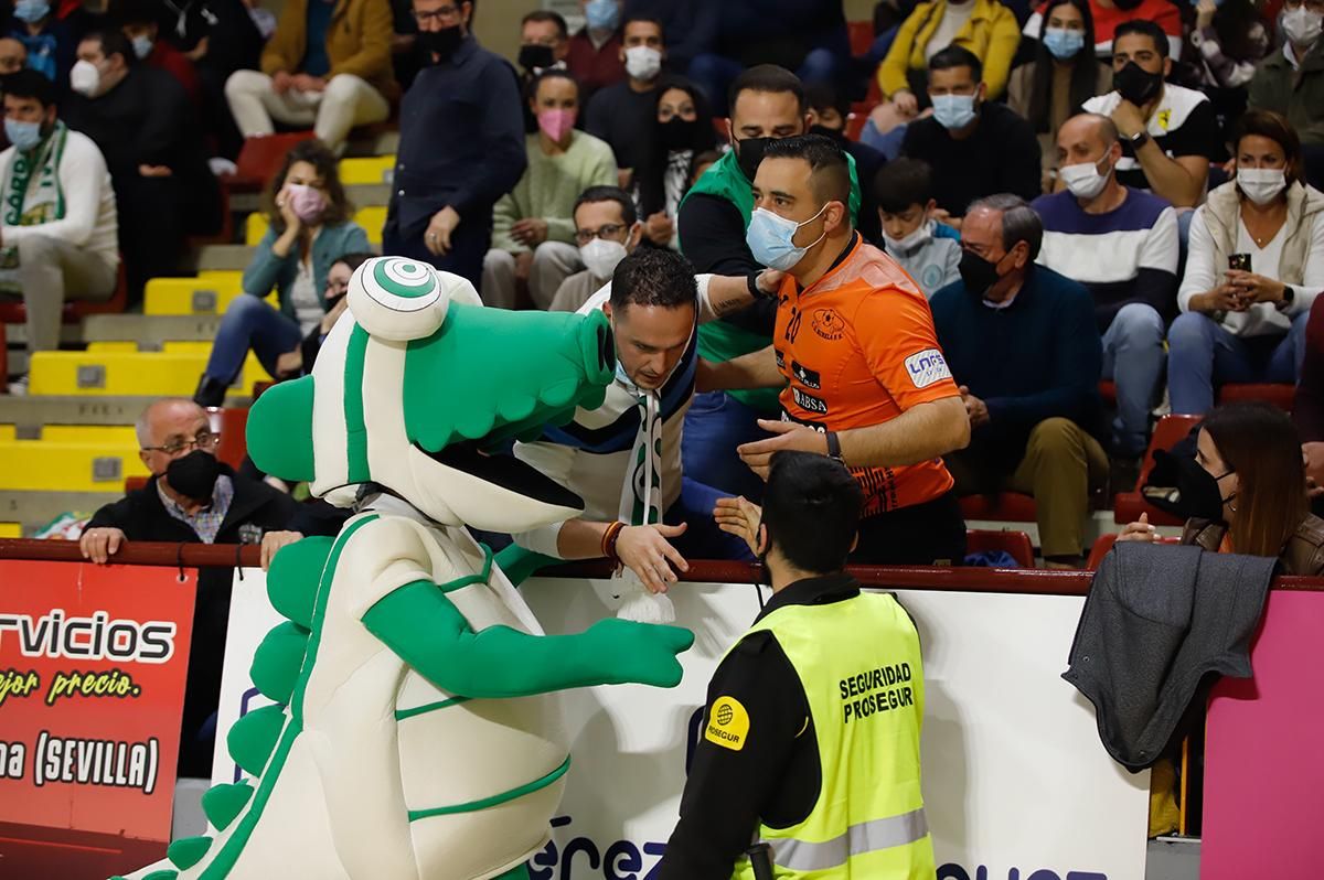 Las imágenes de la victoria del Córdoba Futsal ante el Burela