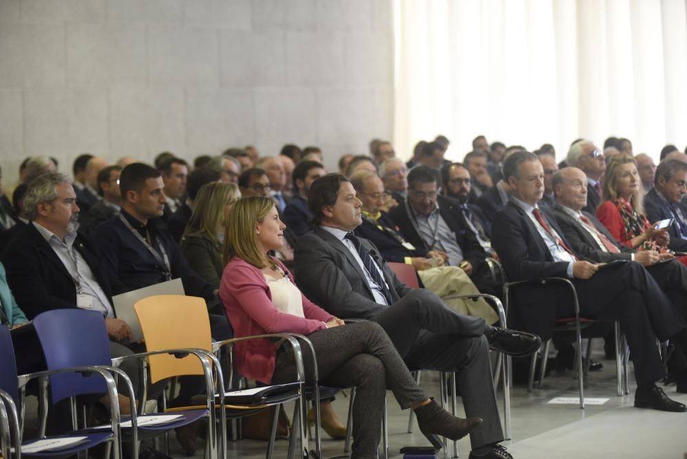 El consejero delegado de Hijos de Rivera, Ignacio Rivera, participa en el X Encuentro Alumni del IESE en Galicia.