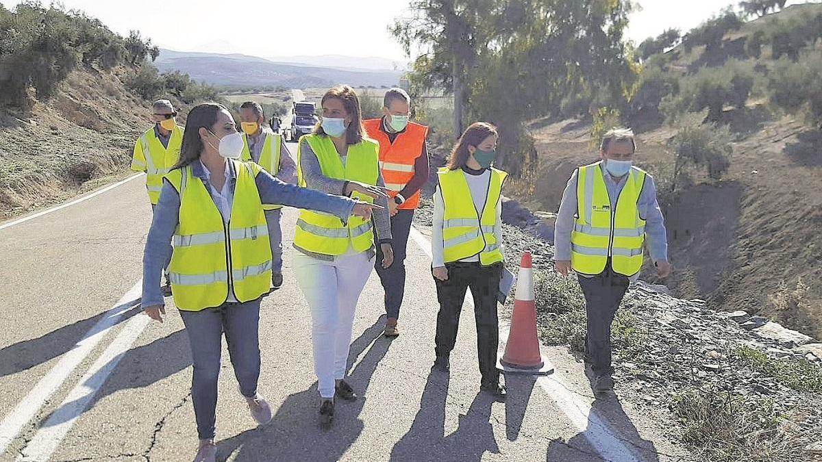 Fomento hará obras de emergencia en carreteras de Baena, Iznájar y Obejo