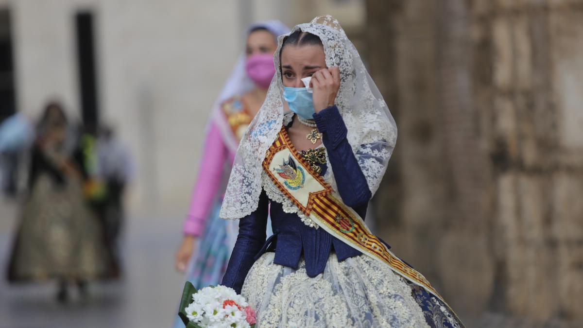 Búscate en el segundo día de Ofrenda por la calle de la Mar (entre las 19.00 y las 20.00 horas)