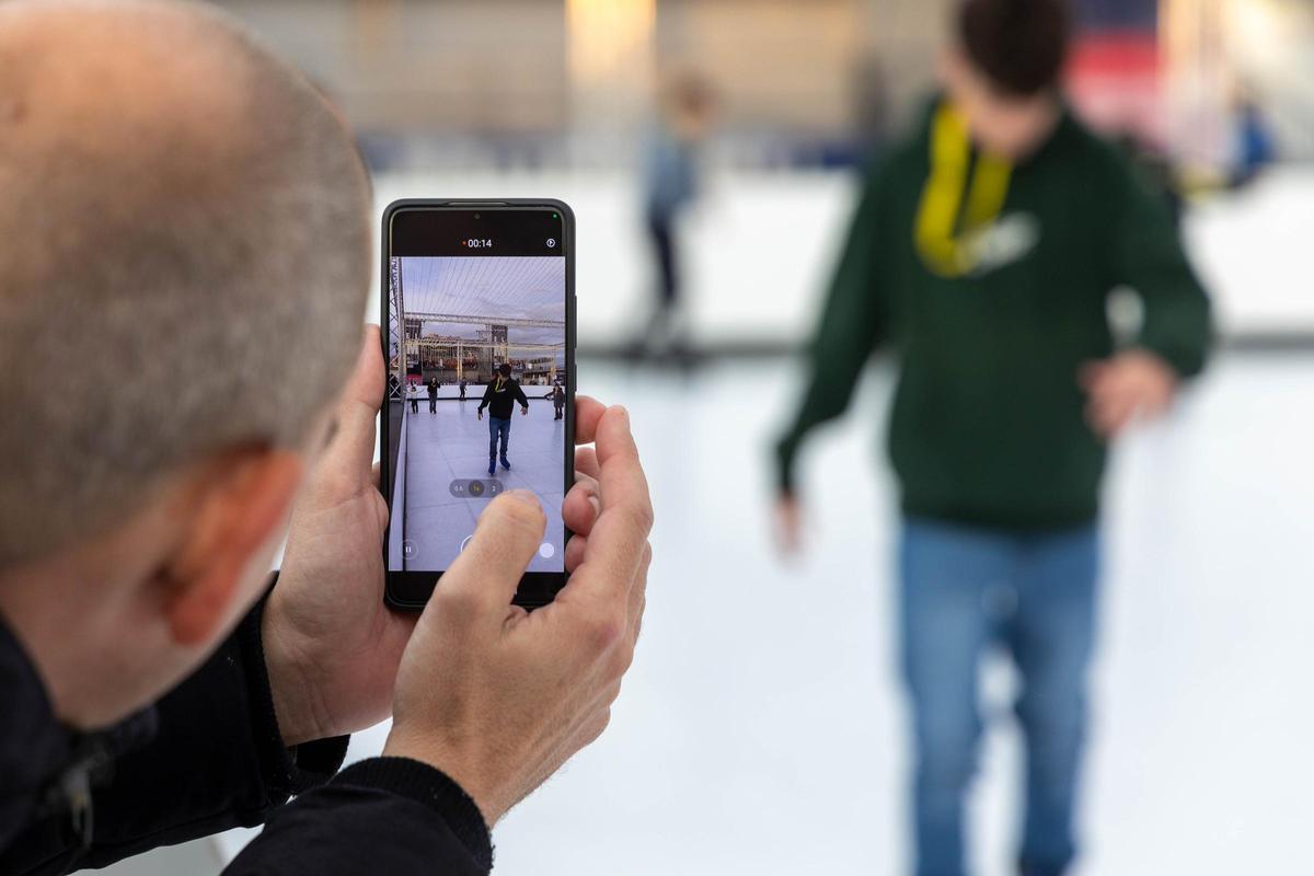 Navalia lleva la Navidad al puerto de Alicante