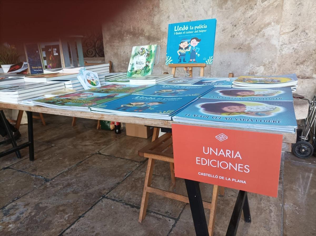 Unaria Ediciones ha estado presente en numerosas ferias del libro a lo largo y ancho de toda España.