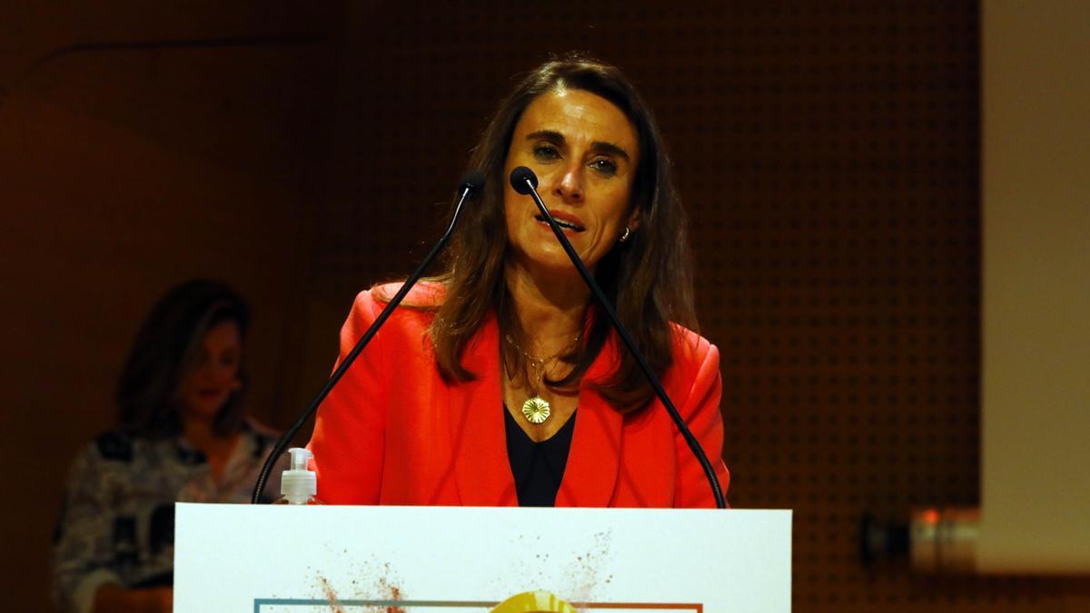 La directora territorial de Ebro CaixaBank, Isabel Moreno, destacó el compromiso de la entidad con la igualdad.
