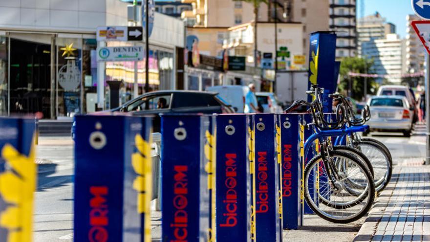 Benidorm tiene 100 bicicletas de alquiler para 80 kilómetros de vial ciclista