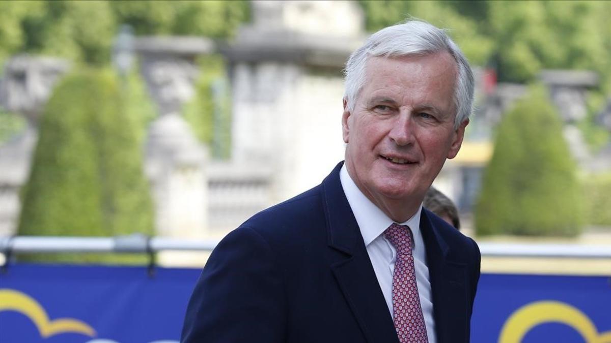 El negociador europeo para el 'brexit', Michel Barnier, llega a la reunion del Partido Popular Europeo este jueves en Bruselas.