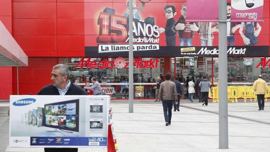 Media Markt inaugura en Marineda City su nuevo establecimiento en la ciudad  - La Opinión de A Coruña