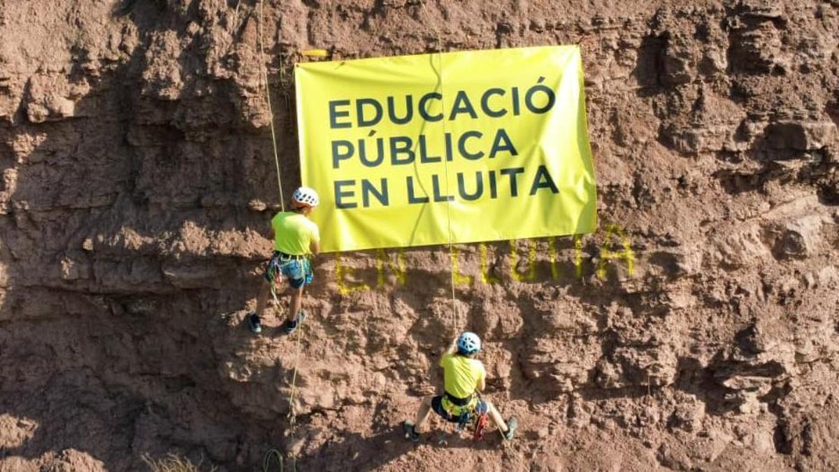 Una acció reivindicativa dels docents de la Catalunya central