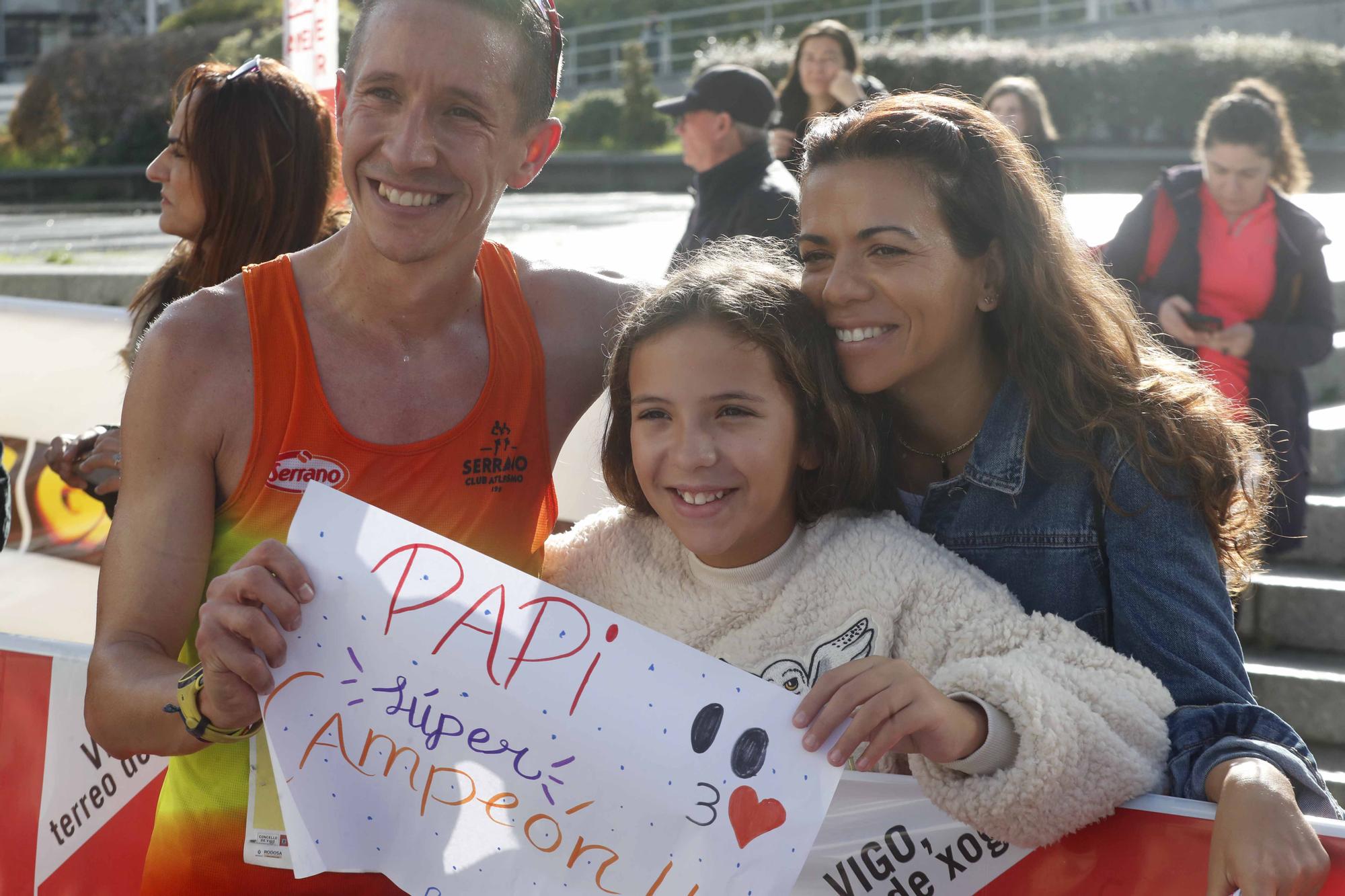 Saad Slimani y Esther Valiño conquistan la Medio Maratón de Vigo