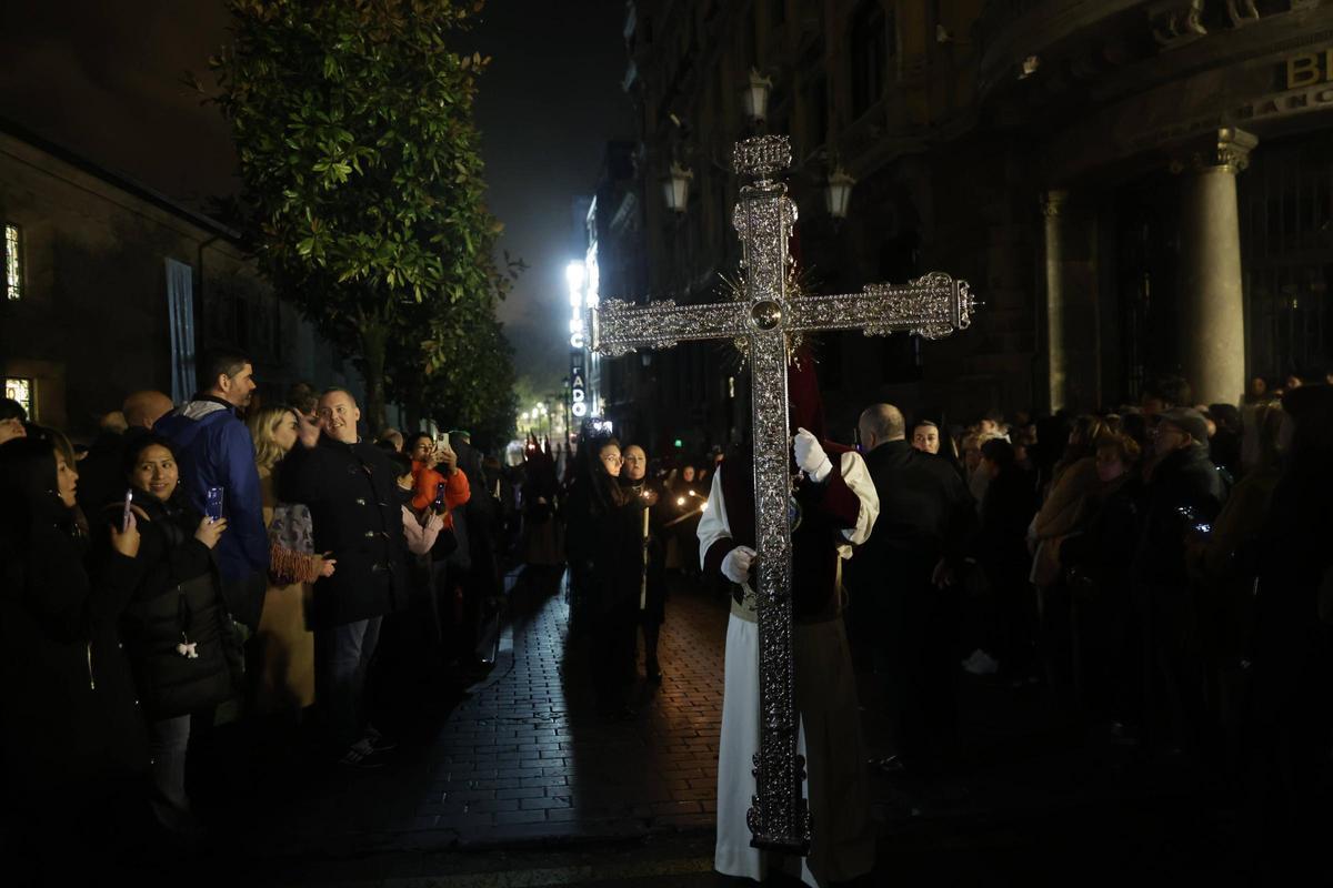 Procesion de los Estudiantes por el centro de Oviedo.