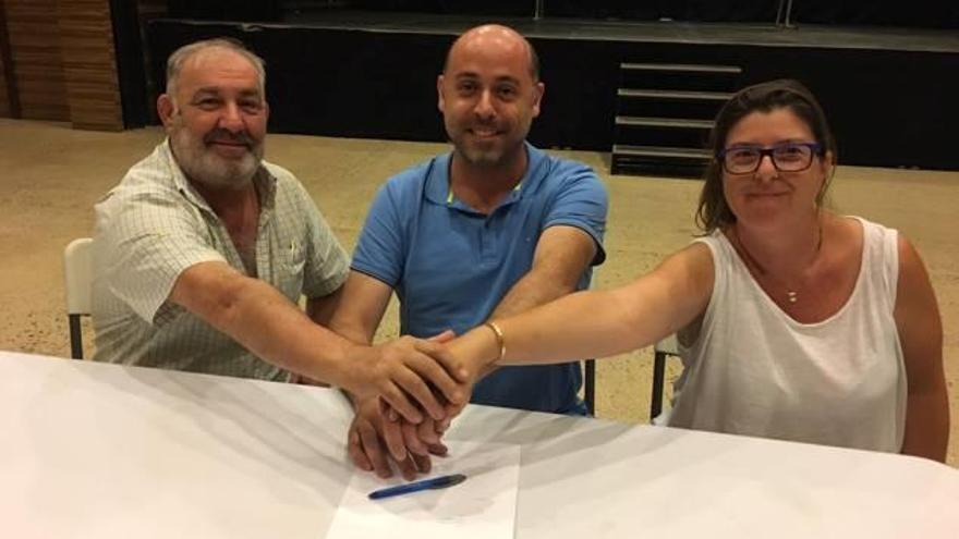 Jordi Puig, Xavier Sala i Isabel Tarragó van signar l&#039;acord.